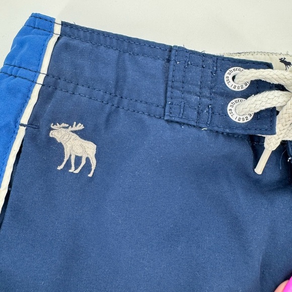 Abercrombie and Fitch Boy's Hybrid Swim Shorts - Picture 5 of 10